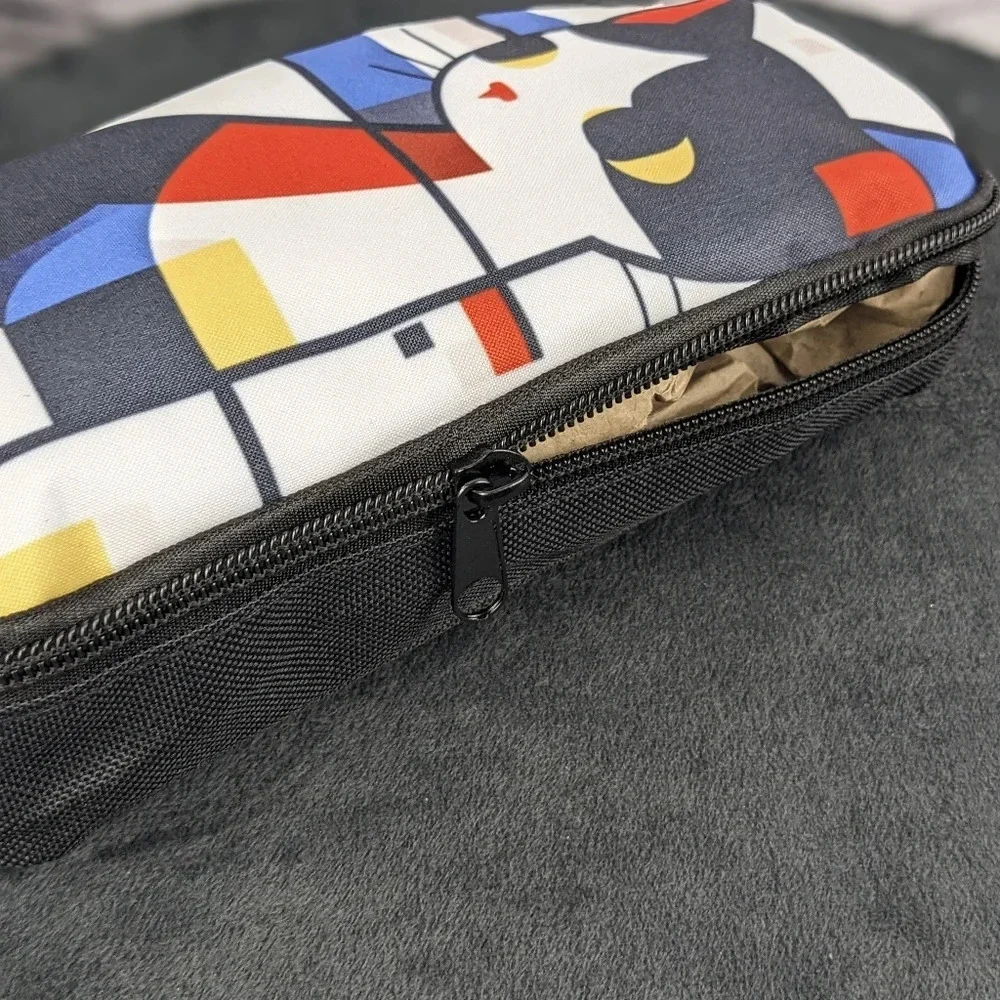 Abstract art colorful cat print zipper bag